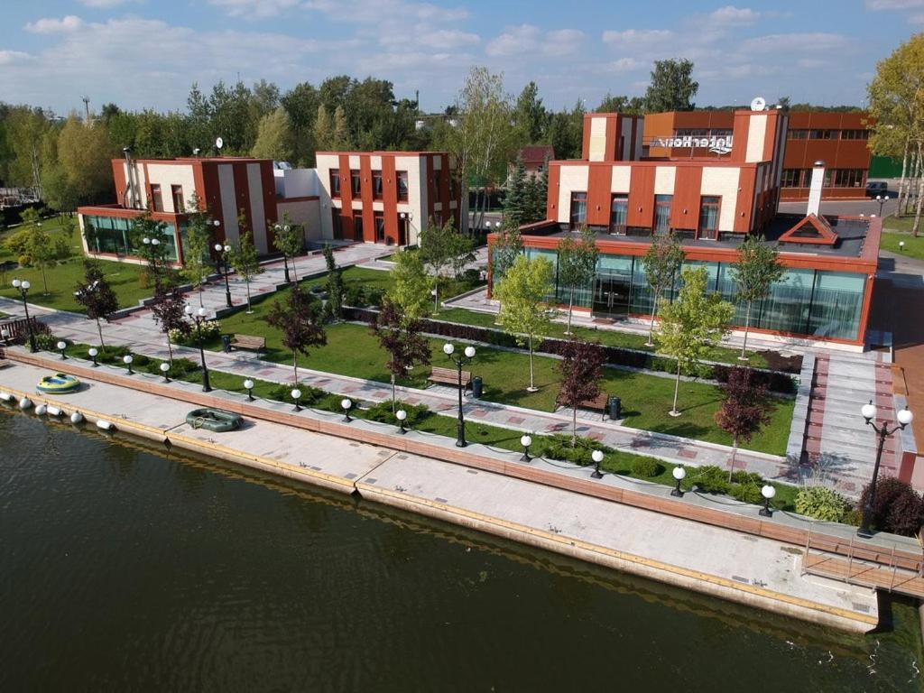 Zagorodny Klub Water House Hotel Sheremetyevo Bagian luar foto